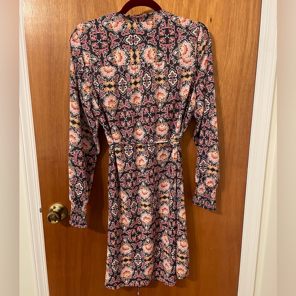 Loft Dress - Picture 2 of 7